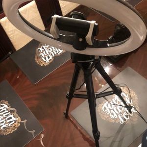 Adjustable 4’10” ring light